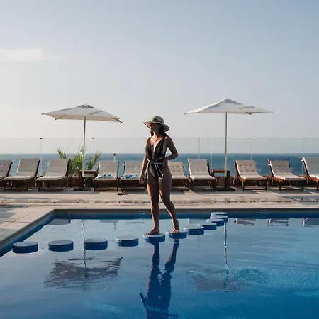 Roger De Flor By Seleqtta ホテル