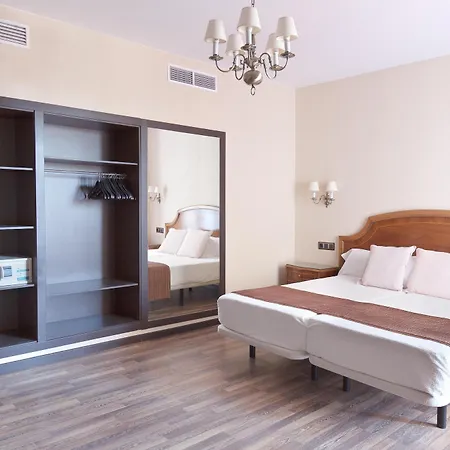 Hotell Roger De Flor By Seleqtta Lloret de Mar
