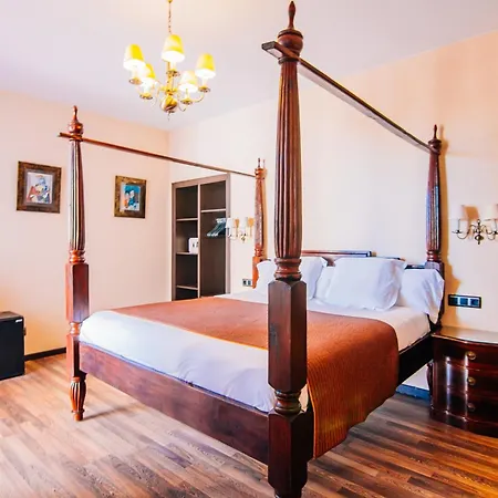 Roger De Flor By Seleqtta Lloret de Mar