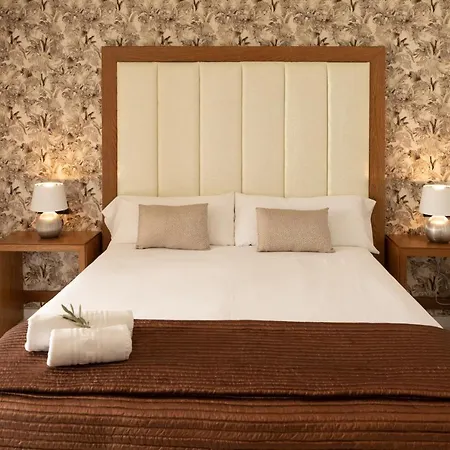 Hotell Roger De Flor By Seleqtta 4*