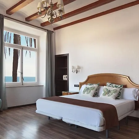 Roger De Flor By Seleqtta Hotell Lloret de Mar