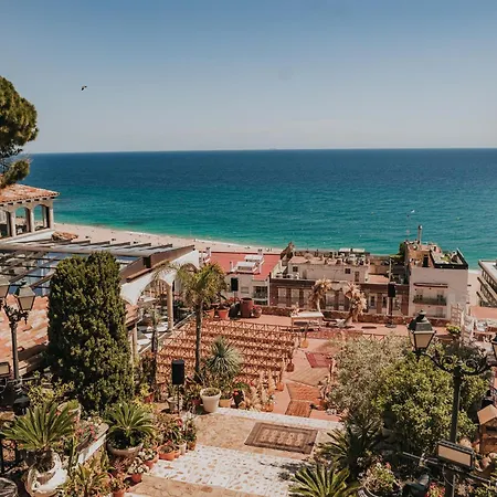 Szálloda Roger De Flor By Seleqtta 4*