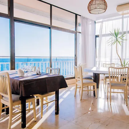 Roger De Flor By Seleqtta Hotel 4*