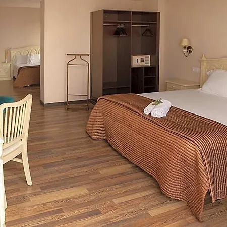 Otel Roger De Flor By Seleqtta Lloret de Mar