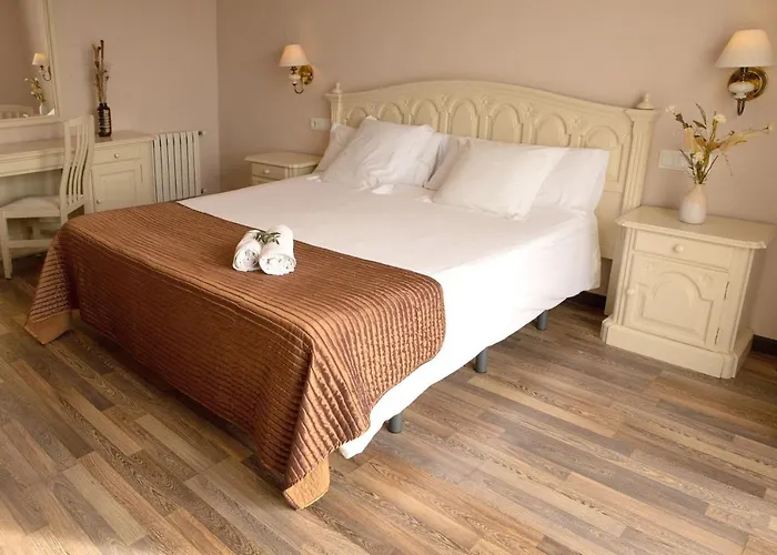 Hotel Roger De Flor By Seleqtta