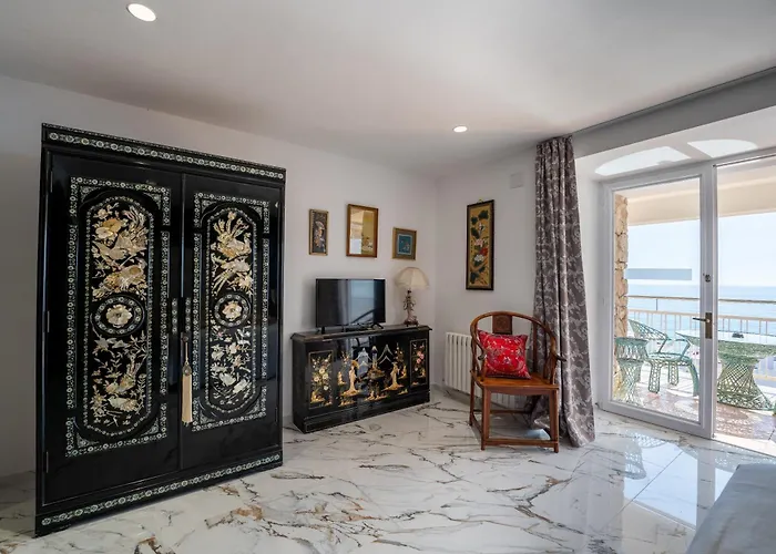 Roger De Flor By Seleqtta Hotel Lloret de Mar