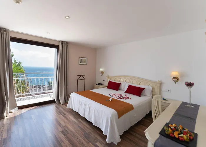 Roger De Flor By Seleqtta Lloret de Mar