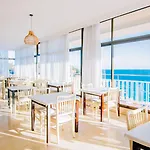 Hotel Roger De Flor By Seleqtta 4*